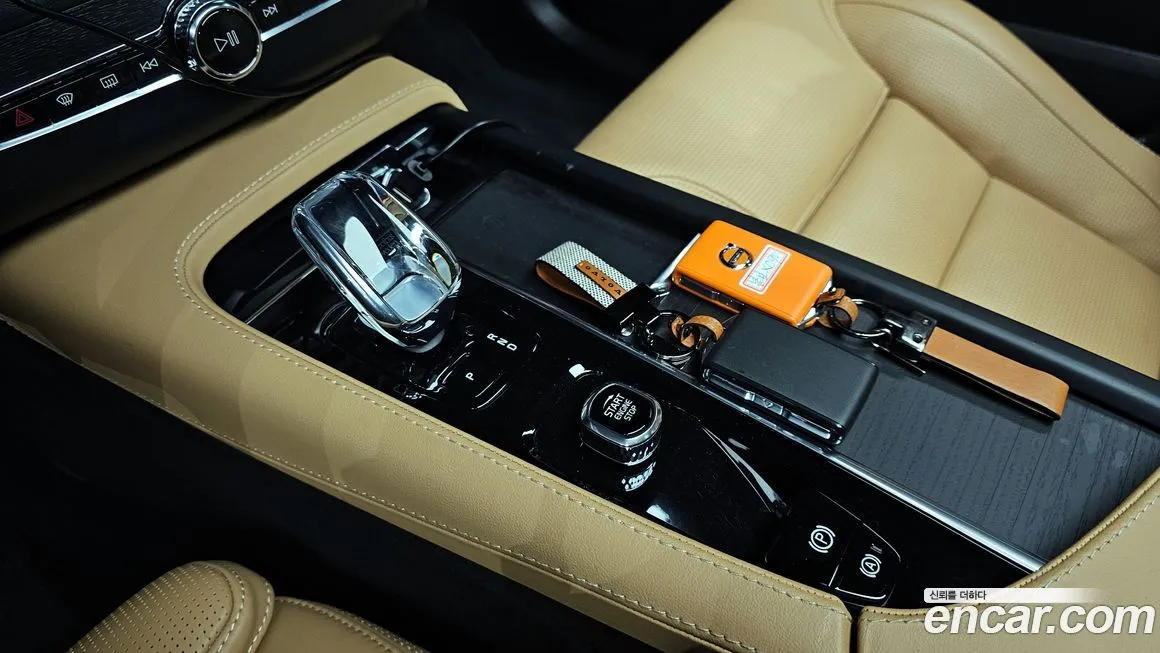 Volvo XC90 2023 из KR, фото 9