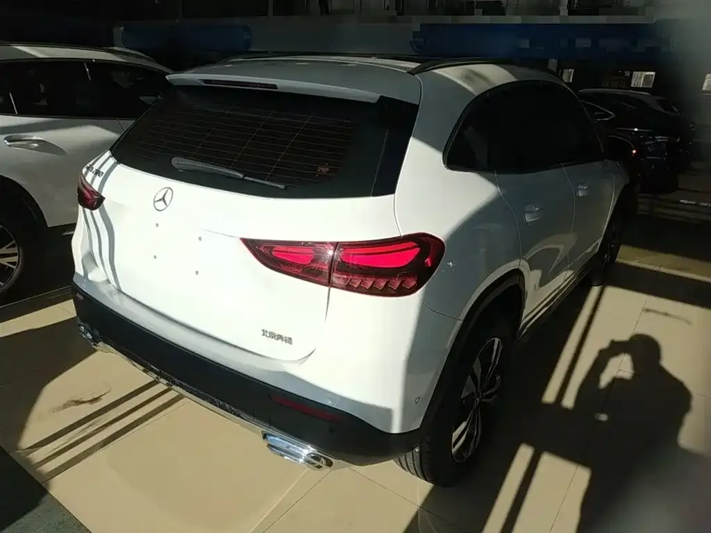Mercedes-Benz GLA 2024 из CN, фото 2