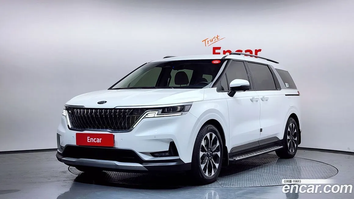 Kia Carnival — фото 1