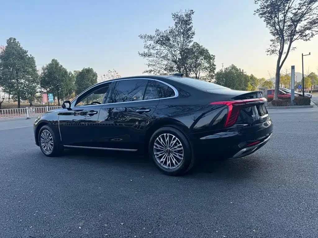 Hongqi H5 2025 из CN, фото 9