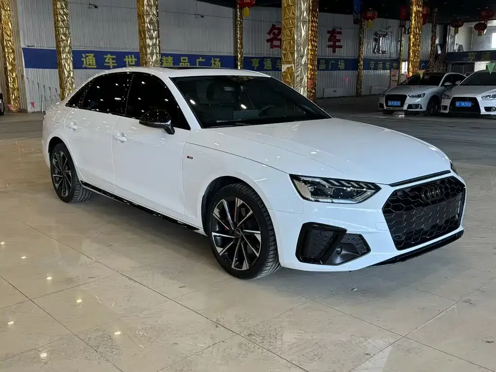 Audi A4L 2023 из CN, фото 3