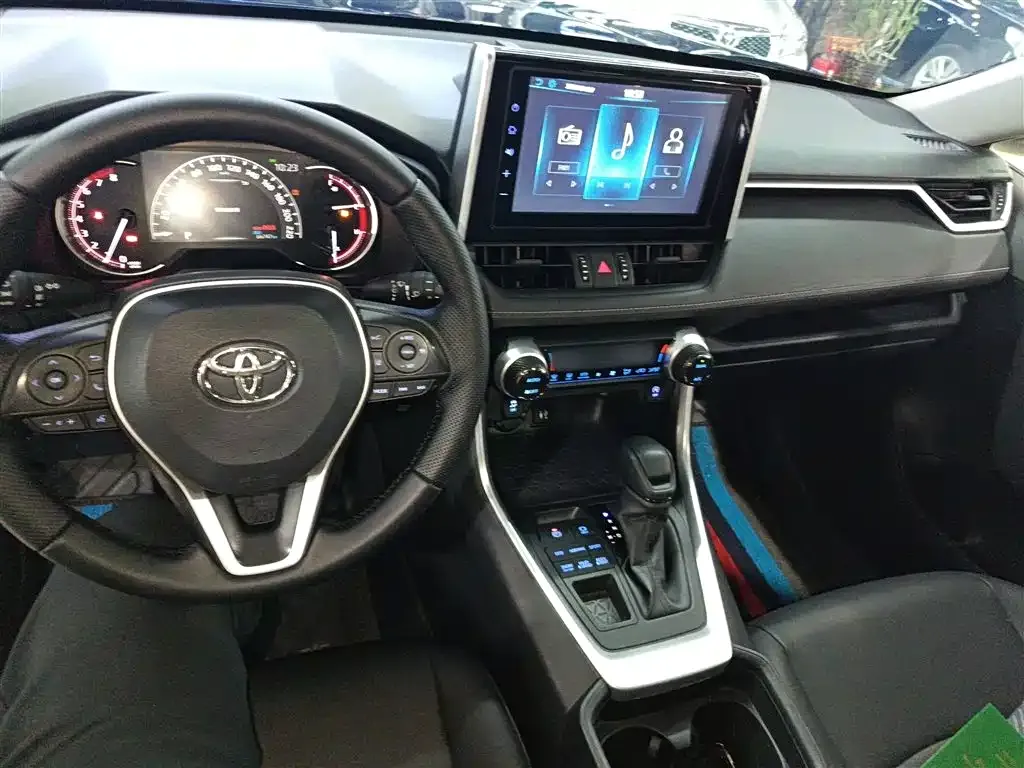 Toyota RAV4 2021 из CN, фото 2