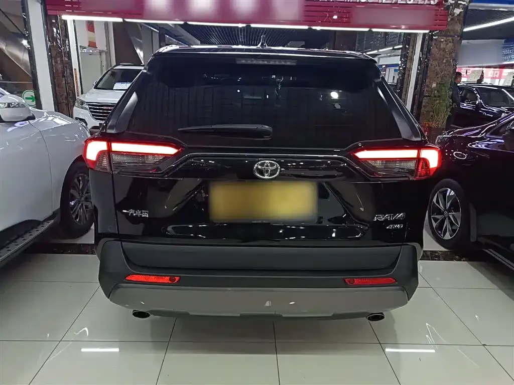 Toyota RAV4 2021 из CN, фото 4