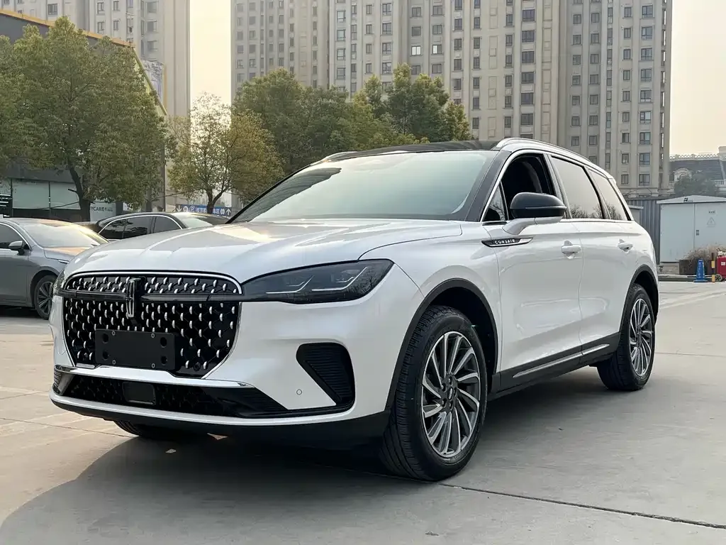 Lincoln Corsair 2023 из CN, фото 1