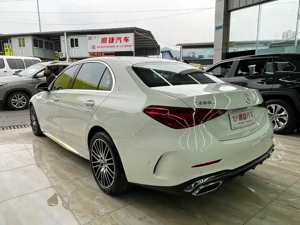 Mercedes-Benz C-Class 2023 из CN, фото 3