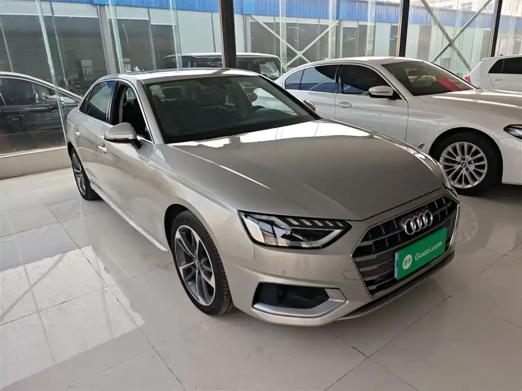 Audi A4L 2021 из CN, фото 4