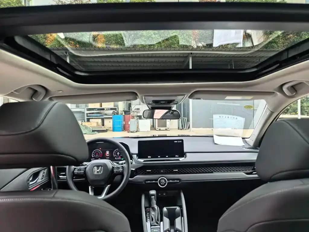 Honda Accord 2025 из CN, фото 2