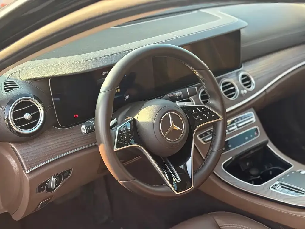 Mercedes-Benz E-Class 2022 из CN, фото 8