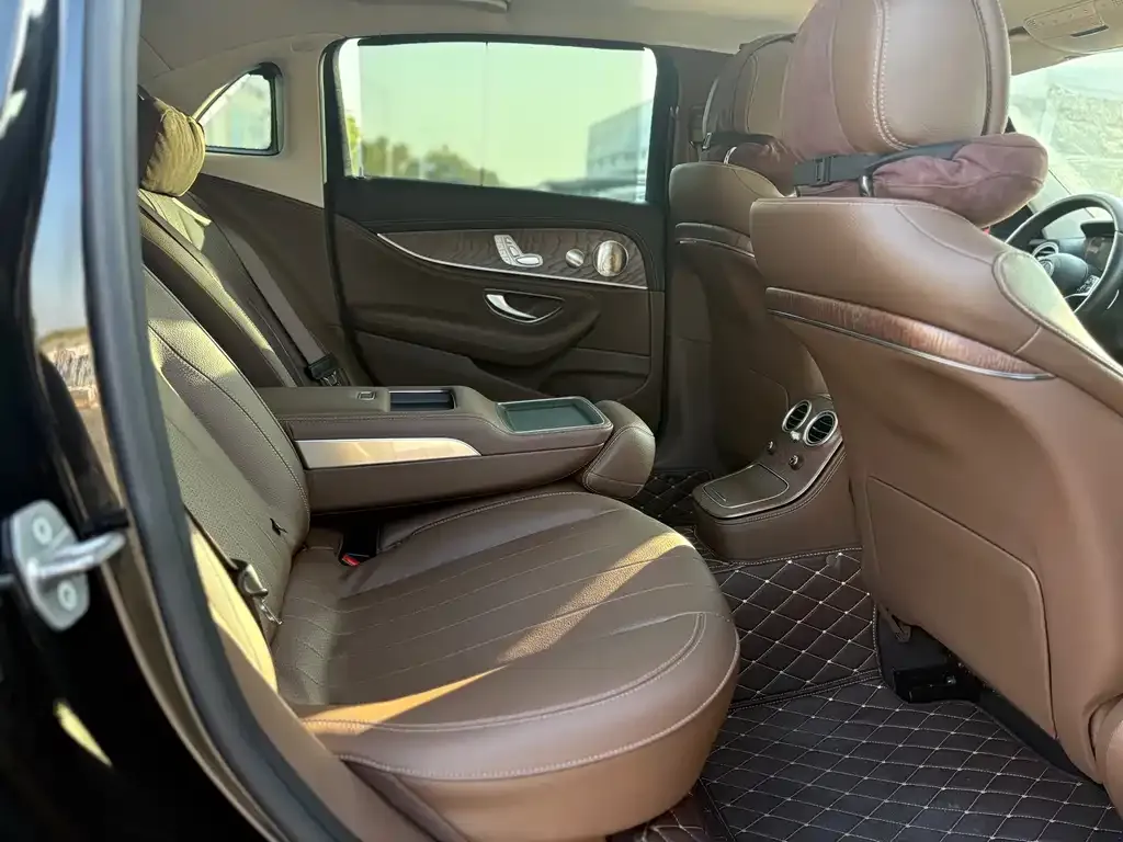 Mercedes-Benz E-Class 2022 из CN, фото 6