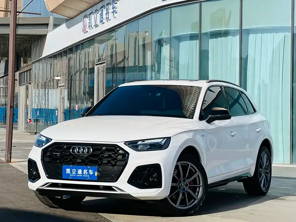 Audi Q5L 2022 из CN, фото 1