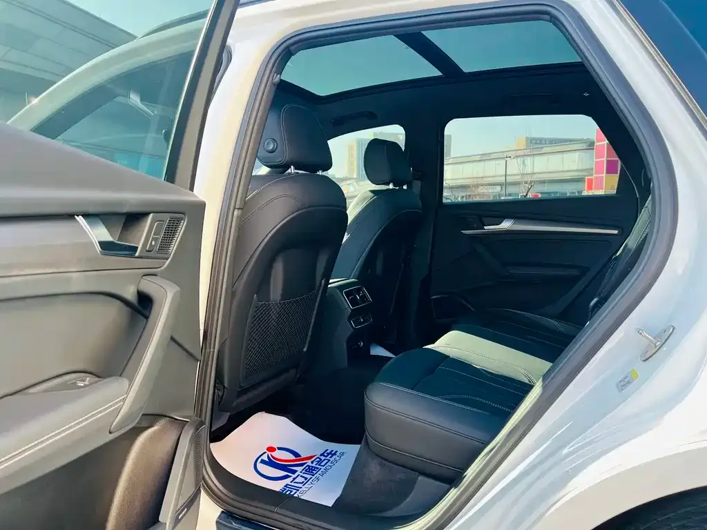 Audi Q5L 2022 из CN, фото 7