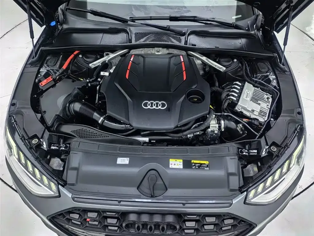 Audi S4 2024 из CN, фото 8