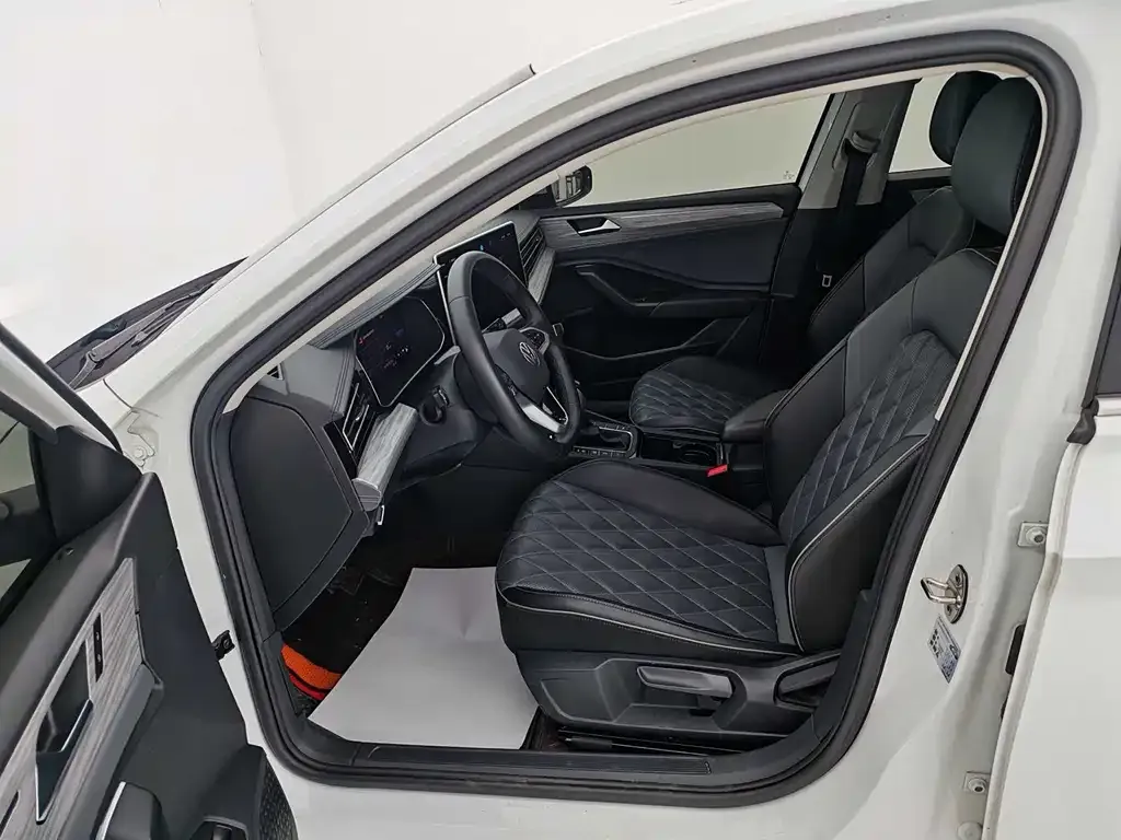 Volkswagen Sagitar 2023 из CN, фото 8