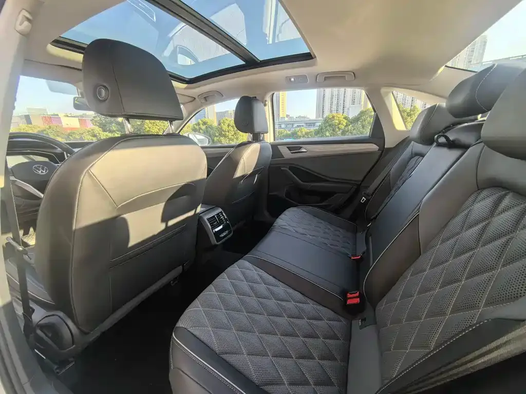 Volkswagen Sagitar 2023 из CN, фото 7