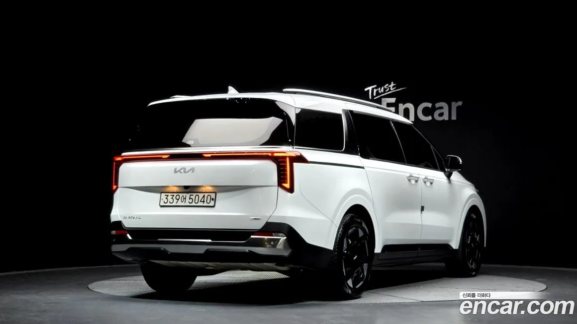 Kia Carnival — фото 2