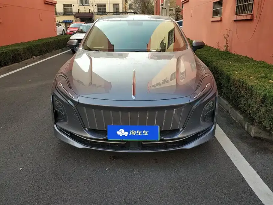 Hongqi E-QM5 — фото 2
