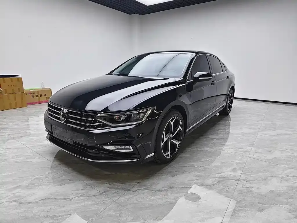 Volkswagen Magotan 2023 из CN, фото 1