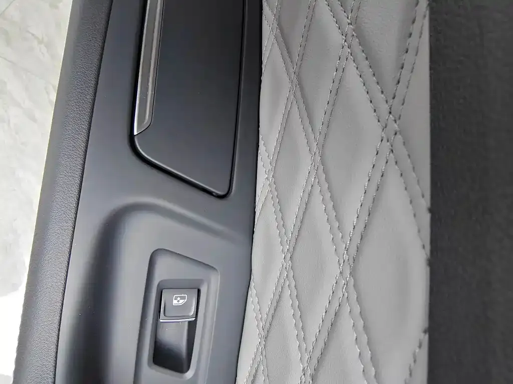 Volkswagen Magotan 2023 из CN, фото 9