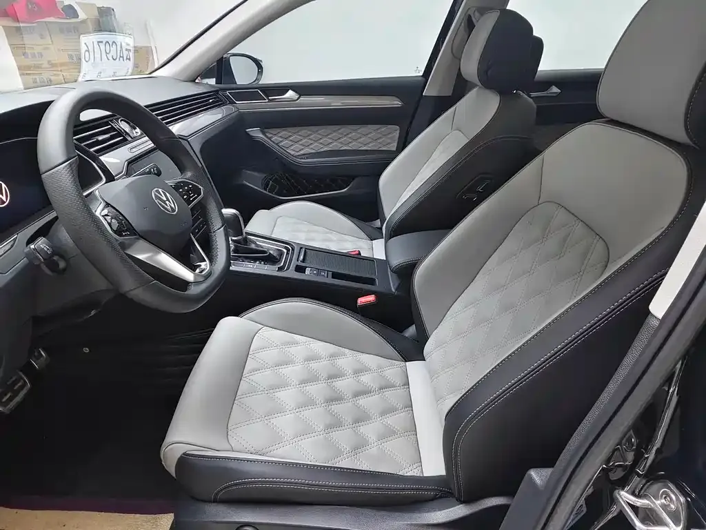Volkswagen Magotan 2023 из CN, фото 6