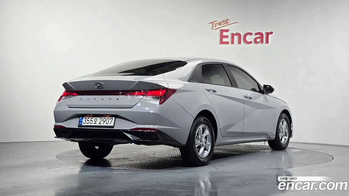 Hyundai AVANTE — фото 2