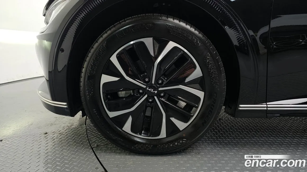 Kia EV6 — фото 6