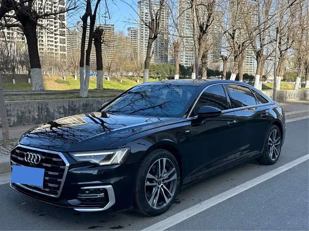 Audi A6L 2023 из CN, фото 1