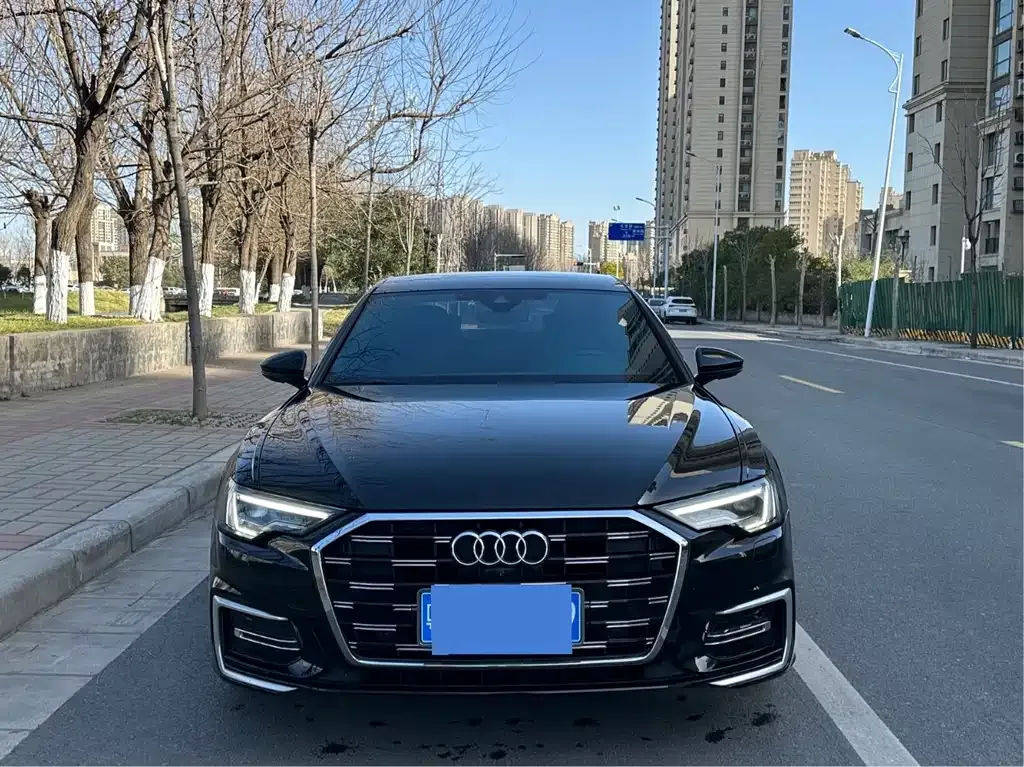 Audi A6L 2023 из CN, фото 4