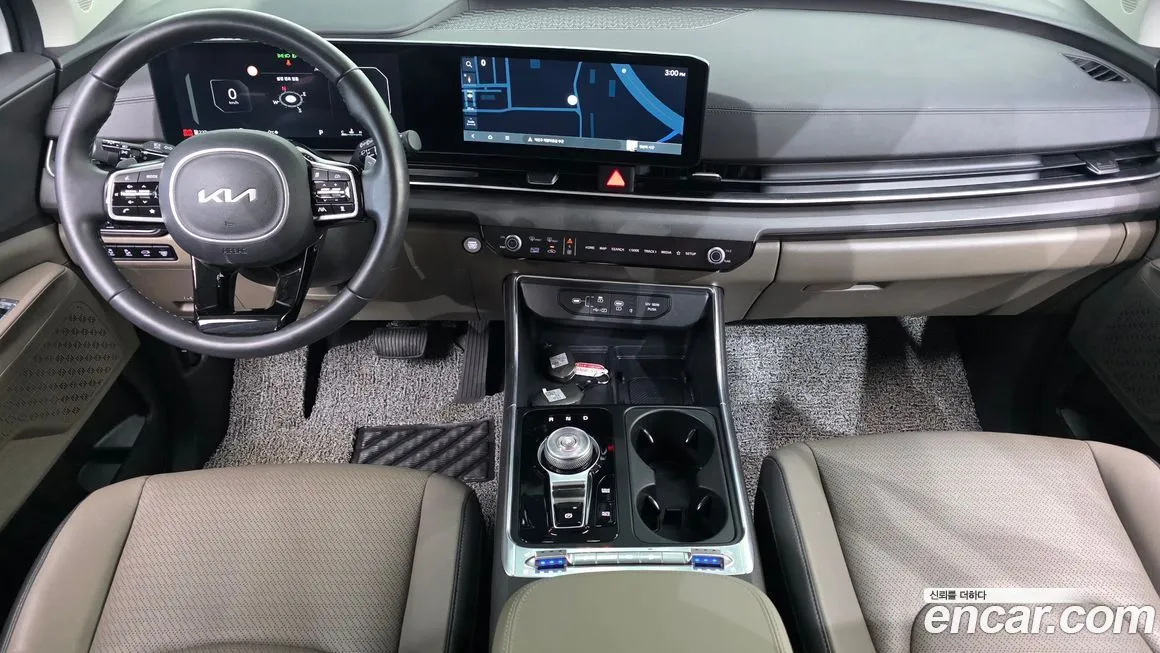 Kia Carnival — фото 10