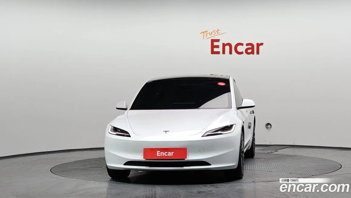 Tesla Model 3 — фото 3