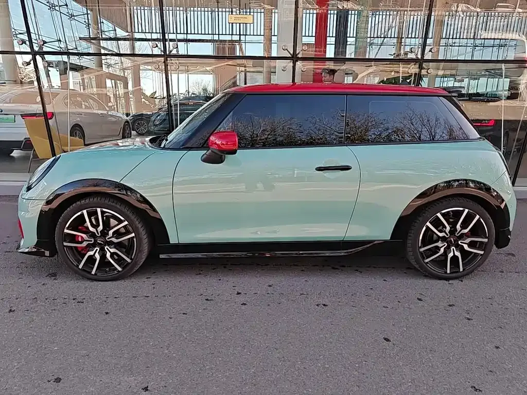 MINI JCW (John Cooper Works) — фото 3