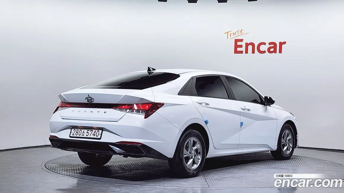 Hyundai AVANTE — фото 9