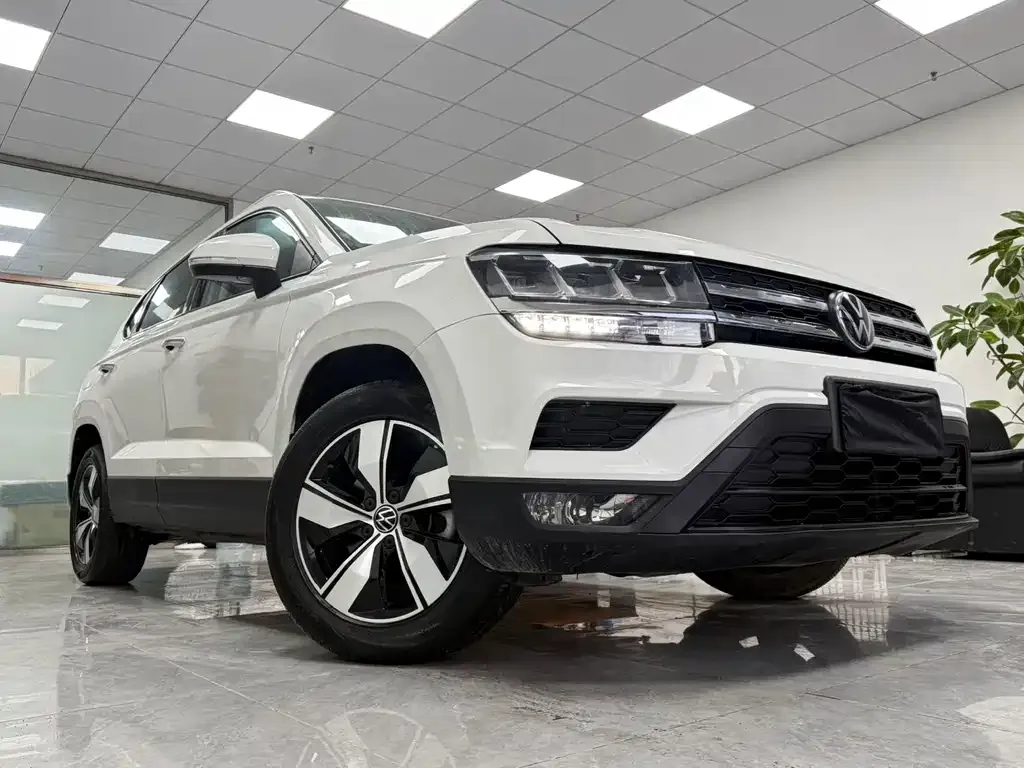 Volkswagen Tharu — фото 8