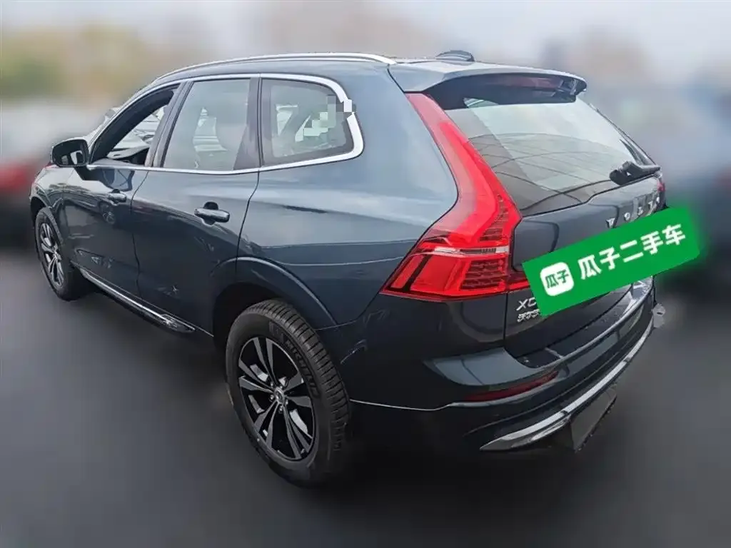 Volvo XC60 — фото 9