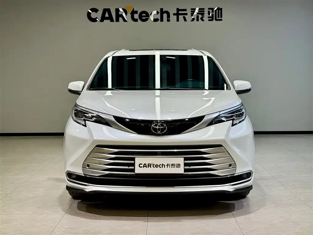 Toyota Sienna 2024 из CN, фото 8