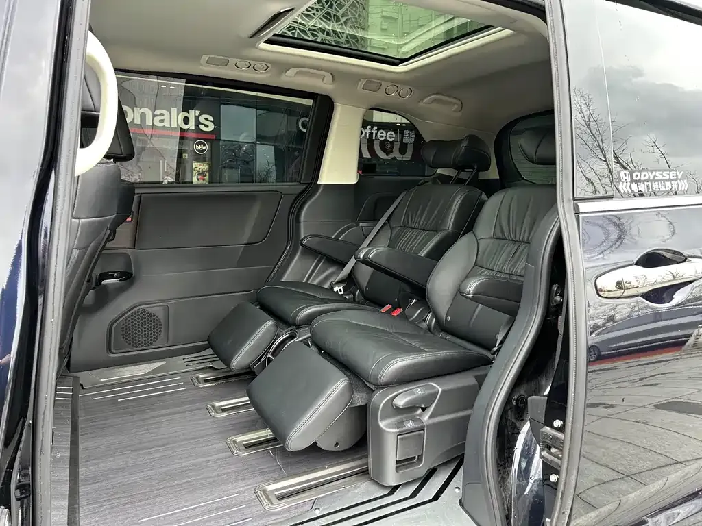 Honda Odyssey 2024 из CN, фото 5