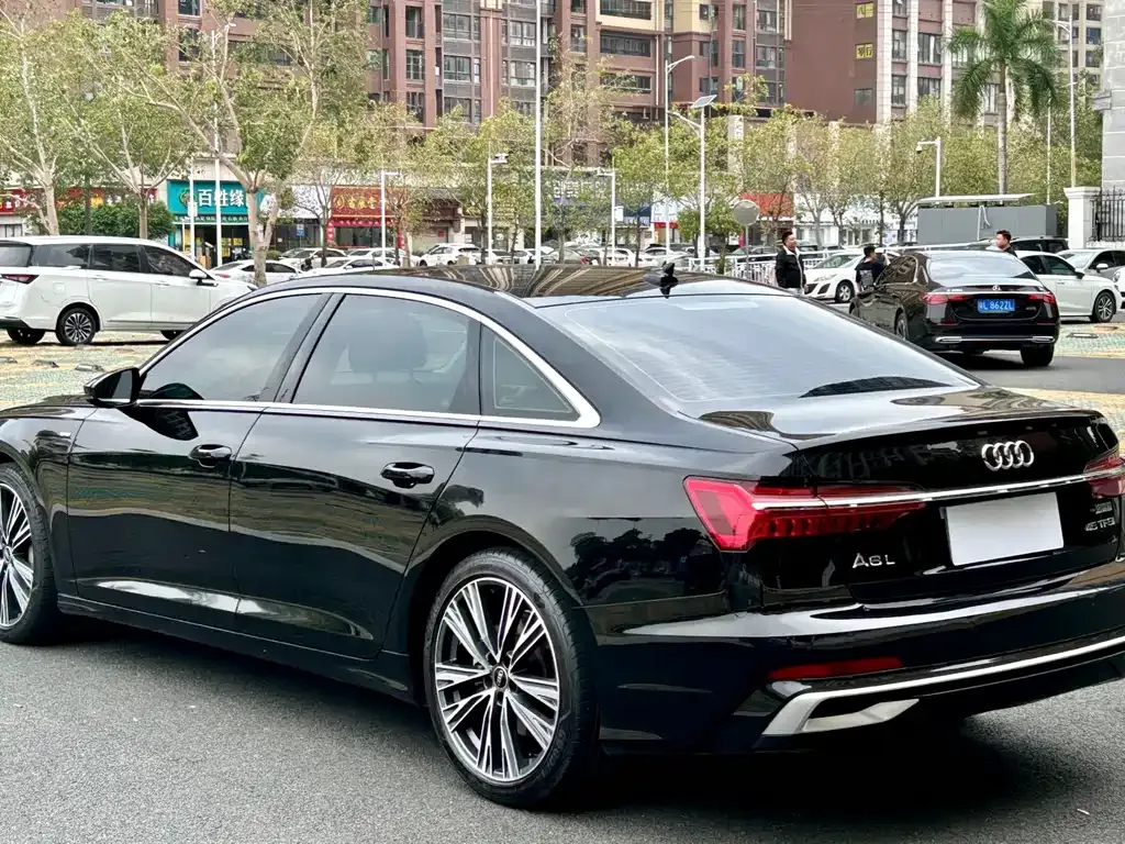 Audi A6L 2023 из CN, фото 6