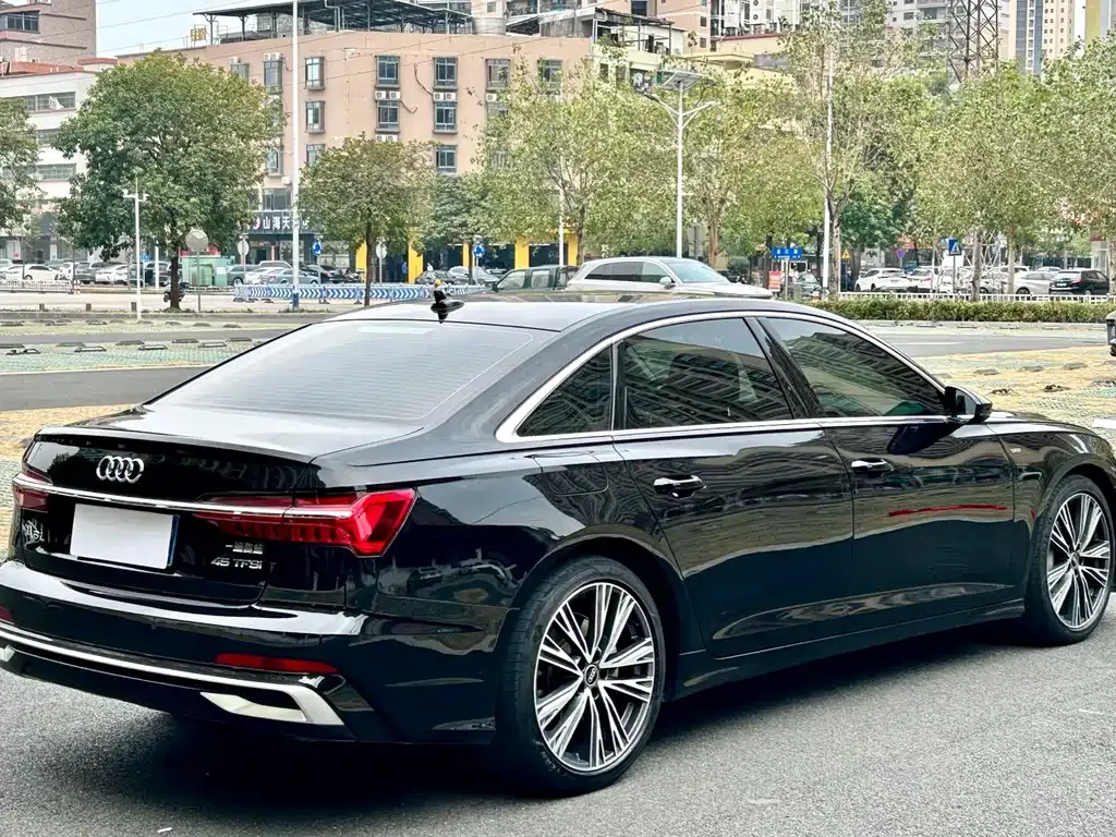 Audi A6L 2023 из CN, фото 9