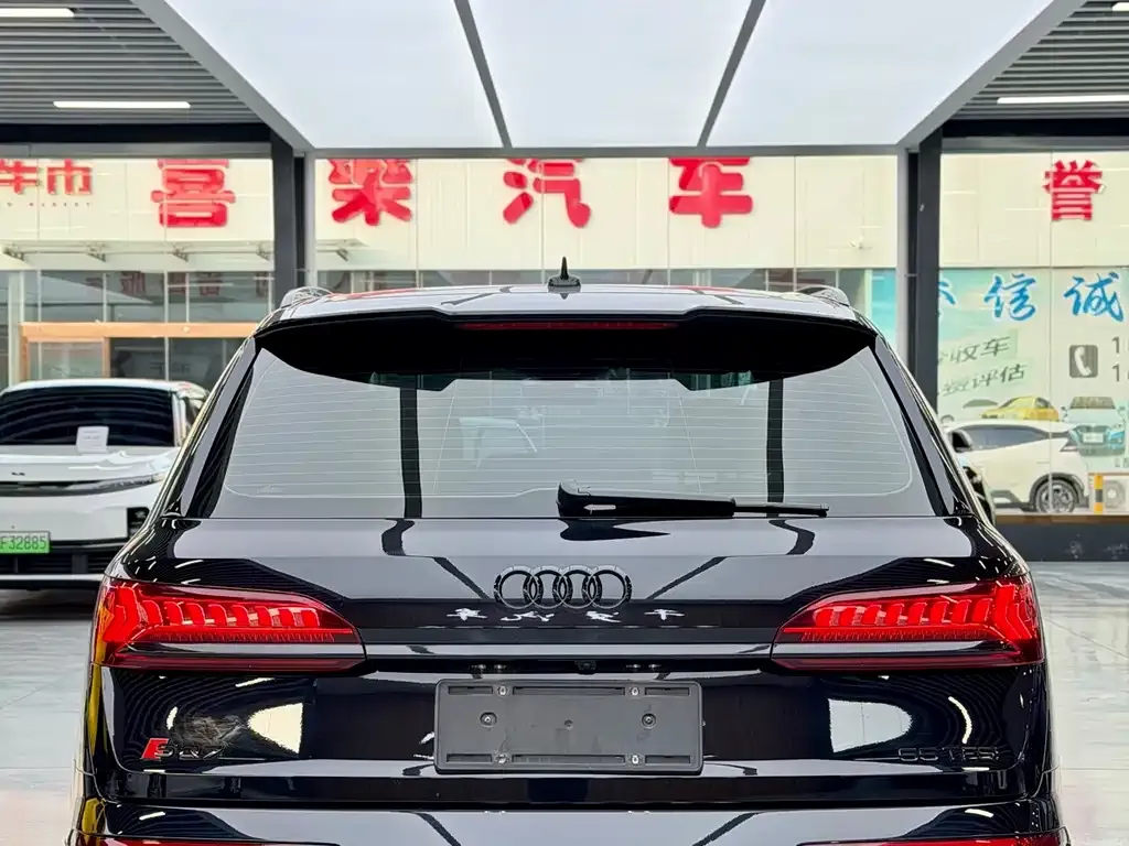 Audi Q7 — фото 3