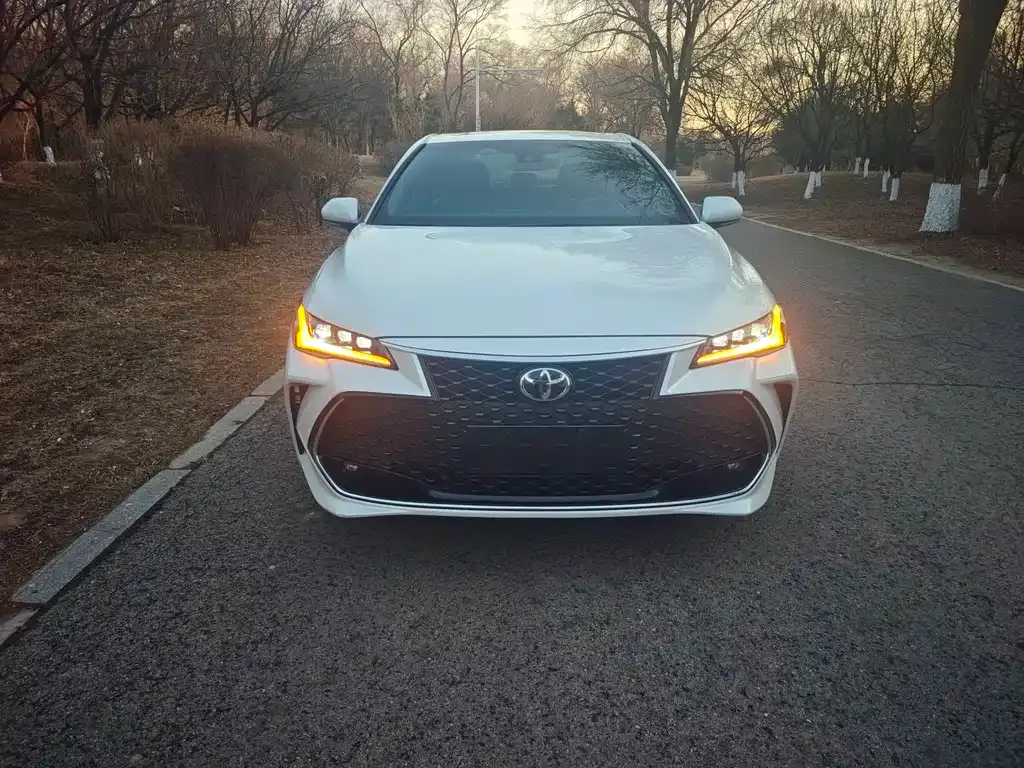 Toyota Avalon 2022 из CN, фото 7