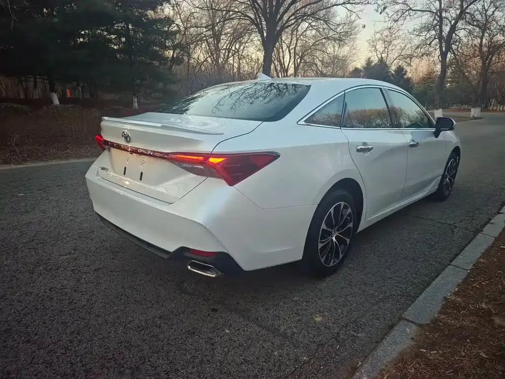 Toyota Avalon 2022 из CN, фото 6