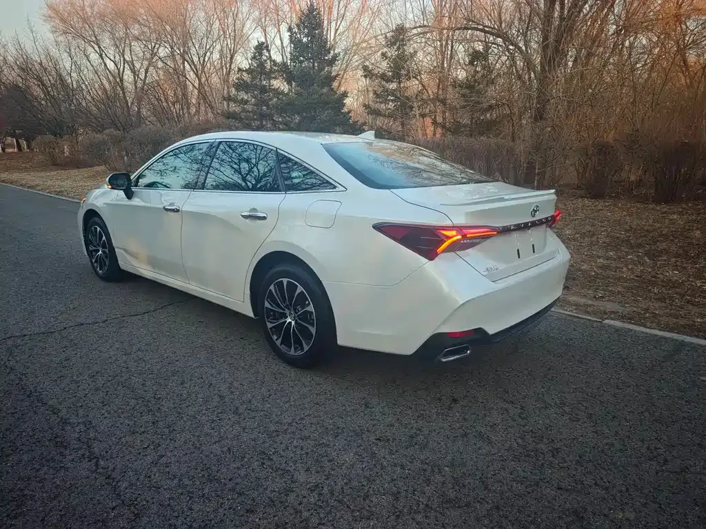 Toyota Avalon 2022 из CN, фото 9