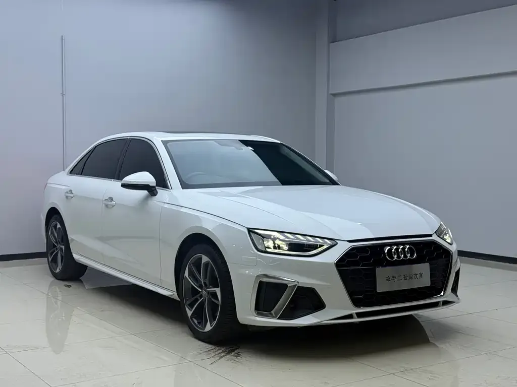 Audi A4L 2021 из CN, фото 2