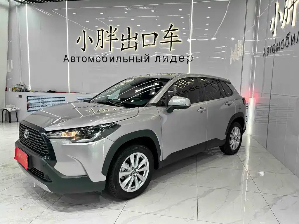 Toyota Corolla Cross — фото 1