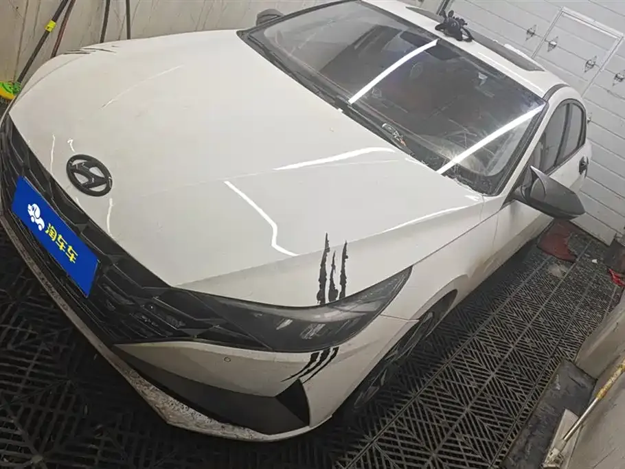 Hyundai Elantra 2023 из CN, фото 1