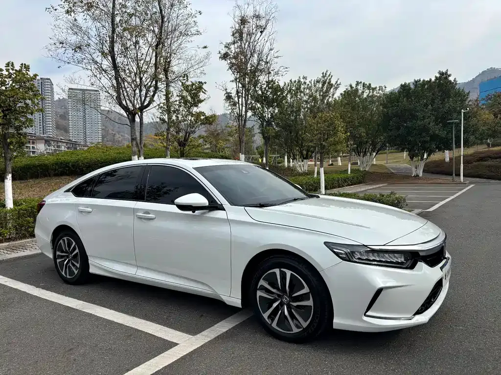 Honda Inspire 2022 из CN, фото 3