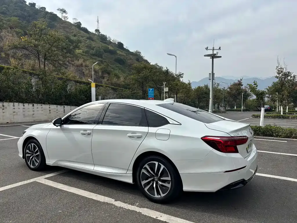 Honda Inspire 2022 из CN, фото 4