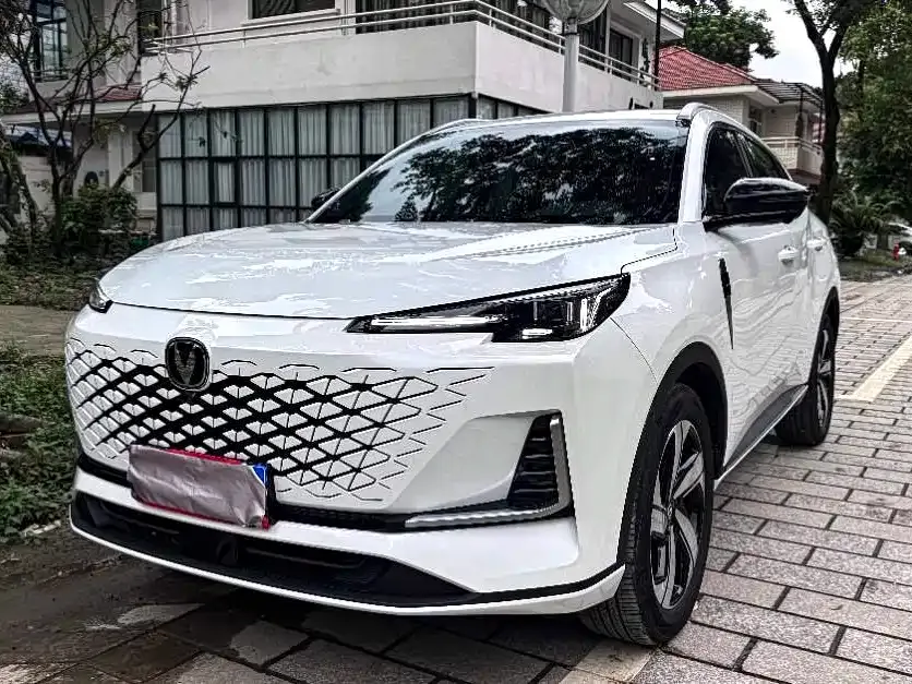 Changan CS55PLUS — фото 1