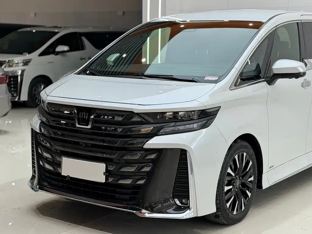 Toyota Vellfire 2023 из CN, фото 8