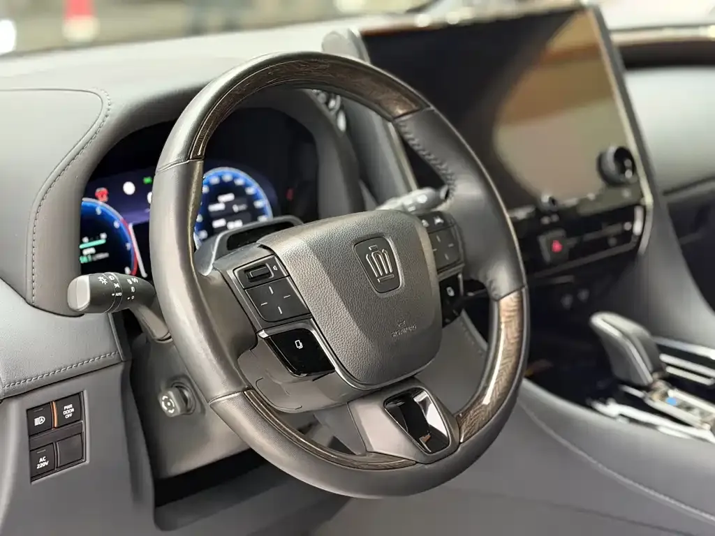 Toyota Vellfire 2023 из CN, фото 6
