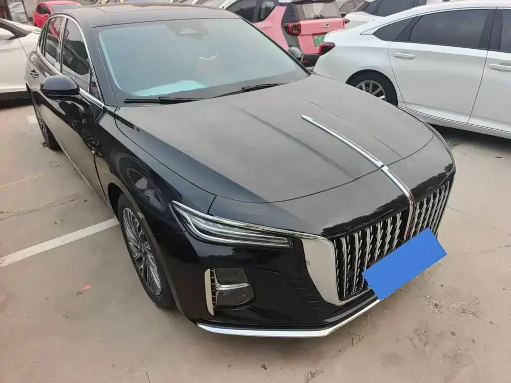 Hongqi H5 — фото 1